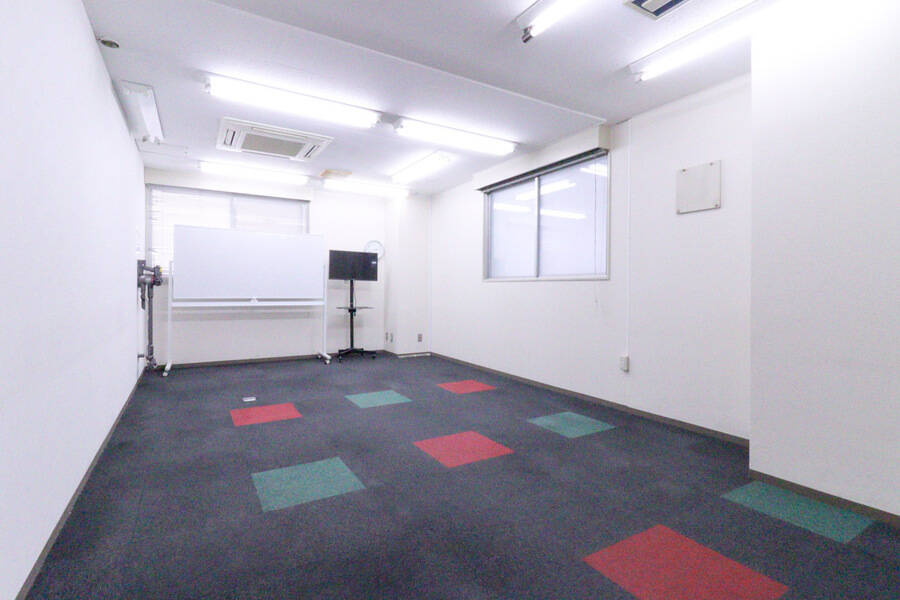 ふれあい貸し会議室 心斎橋F-24