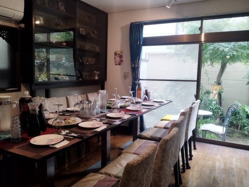 一軒屋一階洋室十畳　神泉駅すぐ-2