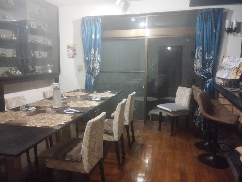 一軒屋一階洋室十畳　神泉駅すぐ-5