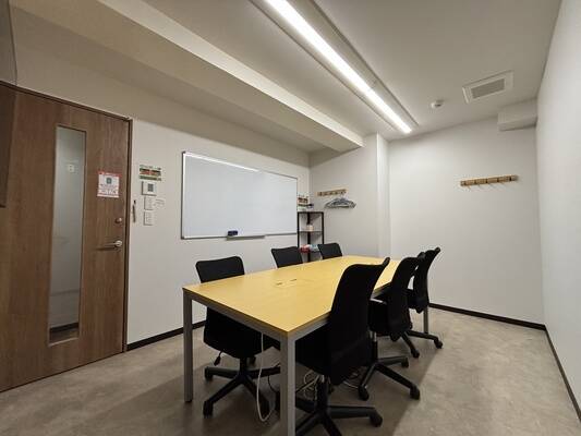 6名会議室（RoomB）-2