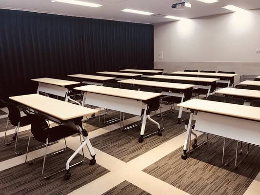 リロの会議室　コンフォート水道橋　Room E-1