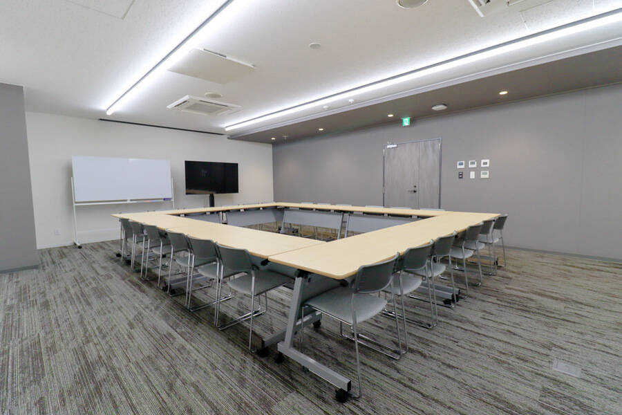ふれあい貸し会議室 Premium トヨタレンタリース博多駅前B-12