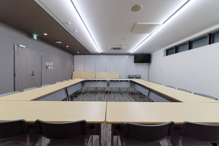 ふれあい貸し会議室 Premium トヨタレンタリース博多駅前B-14