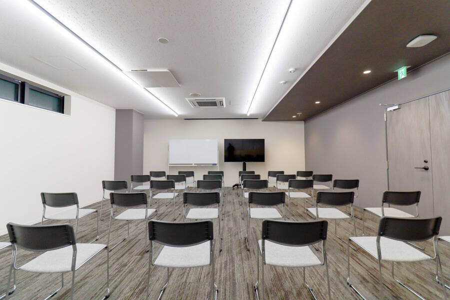 ふれあい貸し会議室 Premium トヨタレンタリース博多駅前B-16