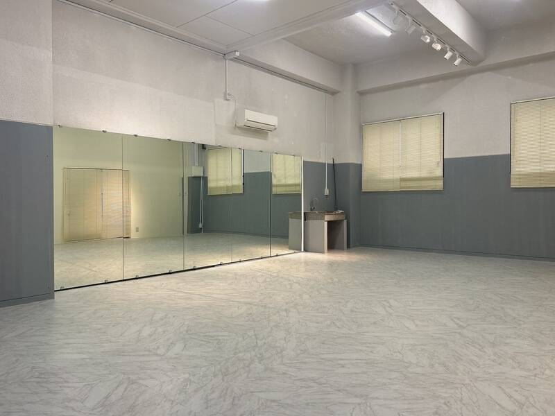 【レンタルスペース】【スペイシー】貸会議室 福山駅 30名の画像