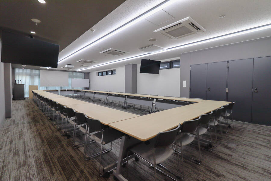 ふれあい貸し会議室 Premium トヨタレンタリース博多駅前A-10