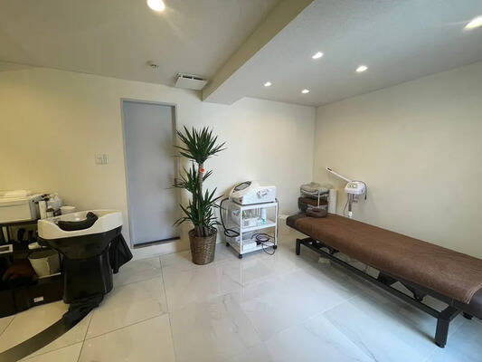 Relax salon 西麻布-2