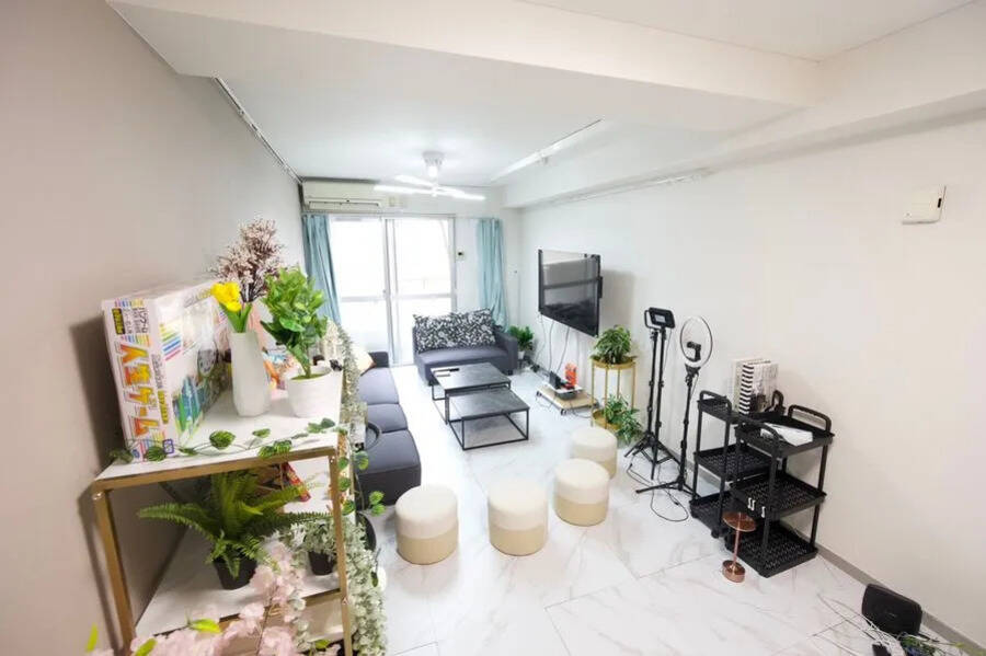 Relax one 池袋東口-8