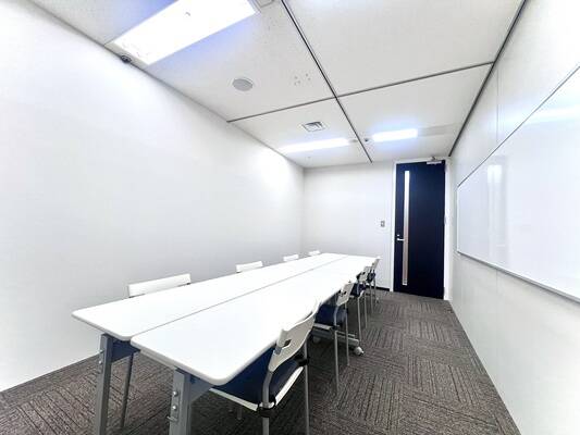 スタンダード会議室　大阪梅田店　ミーティングルームA-1