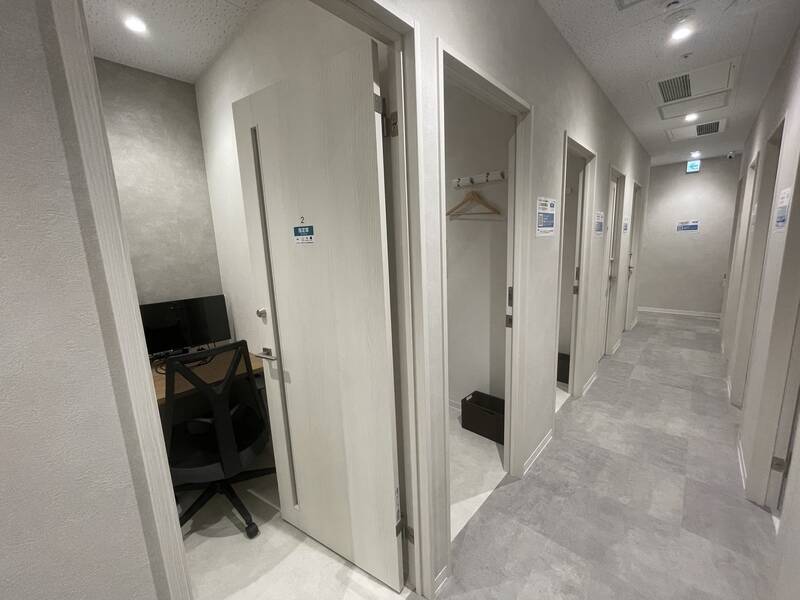 いいオフィス京都四条通1名個室（ブース15）-1