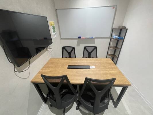 いいオフィス京都四条通4名会議室（Room C）-1