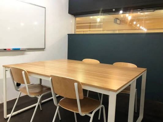 にしのみやCoworking コワクラ-1