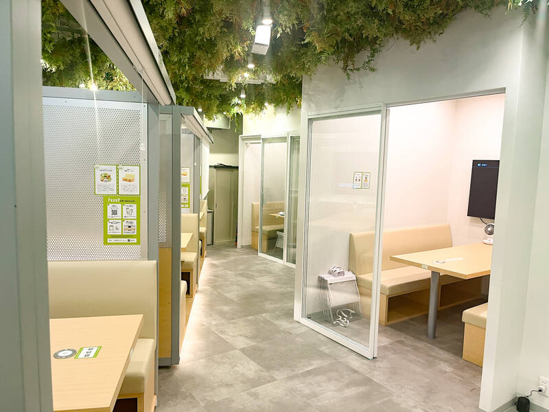 FEEEP池袋東口店｜カウンター席｜3(C)-12