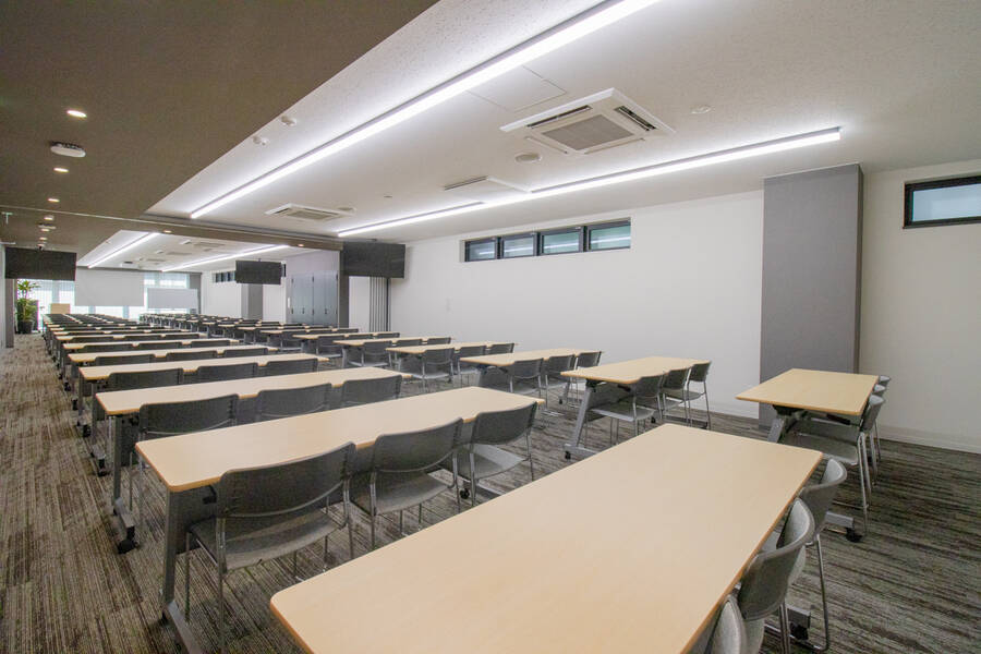 ふれあい貸し会議室 Premium トヨタレンタリース博多駅前A+B-2