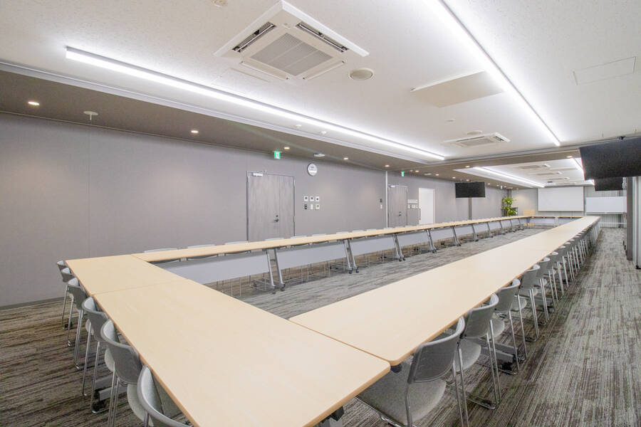 ふれあい貸し会議室 Premium トヨタレンタリース博多駅前A+B-14