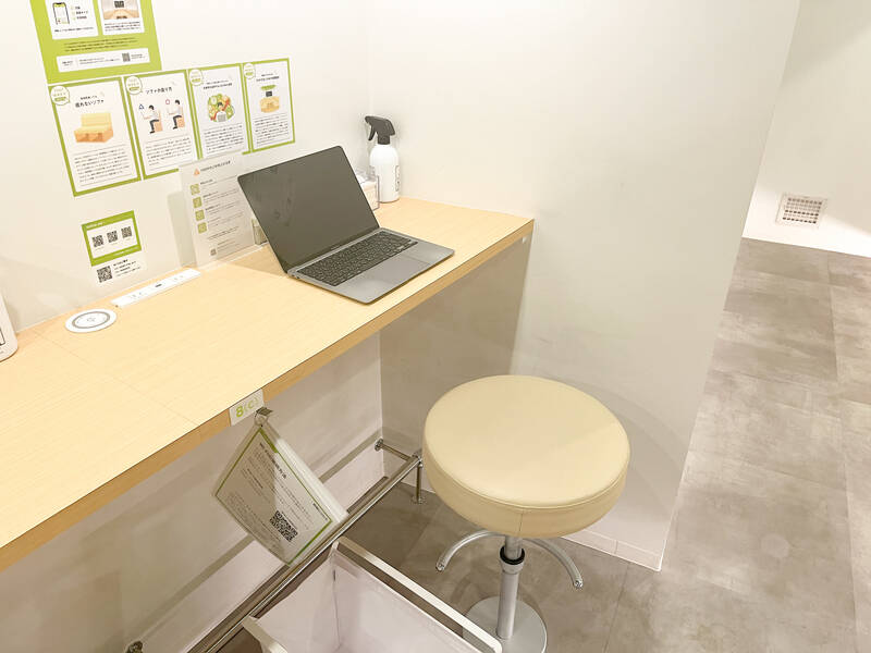 FEEEP恵比寿西口店｜ハイカウンター席-1