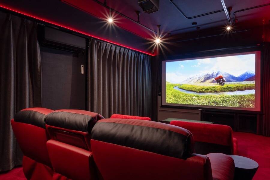 Aivicシネマルーム池袋東口-5