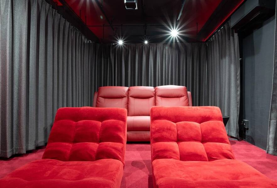 Aivicシネマルーム池袋東口-8