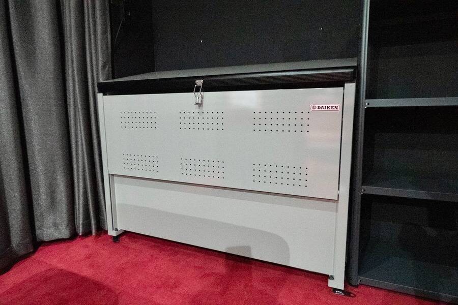 Aivicシネマルーム池袋東口-21