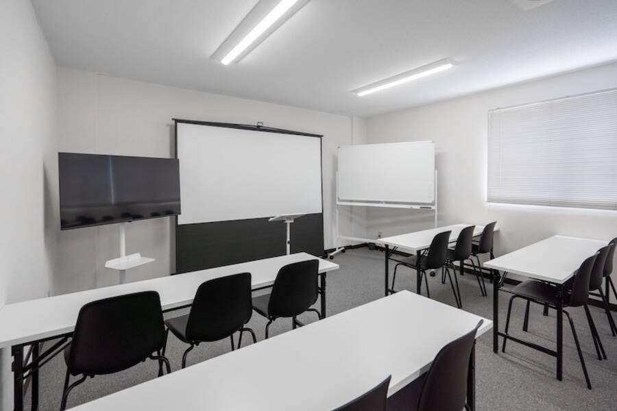 COCO会議室新大阪2号店-5