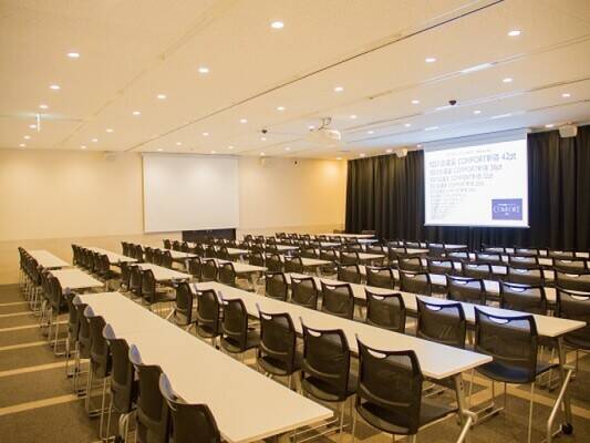 リロの会議室　コンフォート新宿会場　Room A-2