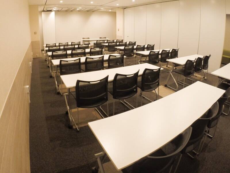 リロの会議室　コンフォート新宿会場　RoomE+F-1