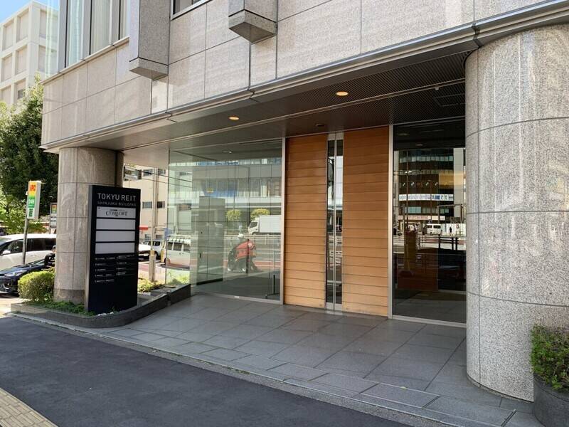 リロの会議室　コンフォート新宿会場　RoomE+F-4