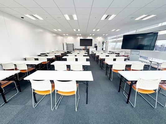 大阪会議室　mediST イベントルーム-3