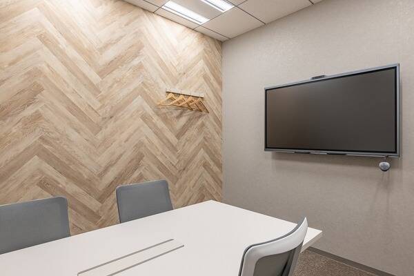 BIZcomfort札幌すすきの 4名用会議室-1