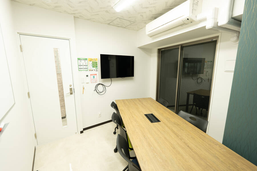 6名用会議室【山】-1