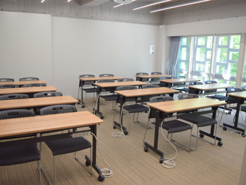 【レンタルスペースペチャクチャ】会議室Room4ーセミナールーム-3