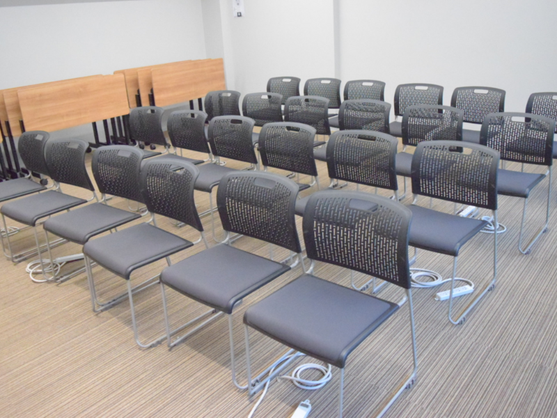 【レンタルスペースペチャクチャ】会議室Room4ーセミナールーム-5