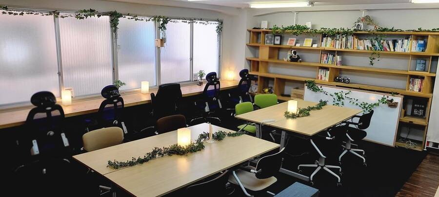 【ROUGH LABO TECH扇町】 オープン席1時間利用/B-10