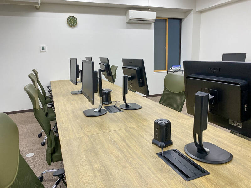 【レンタルスペース】【スペイシー】貸会議室 大分駅 1名の画像