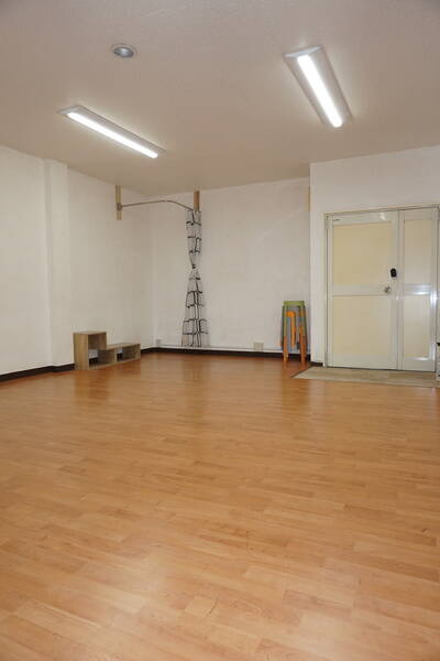 横浜　東神奈川駅３分のレンタルスタジオ　クローバー-10