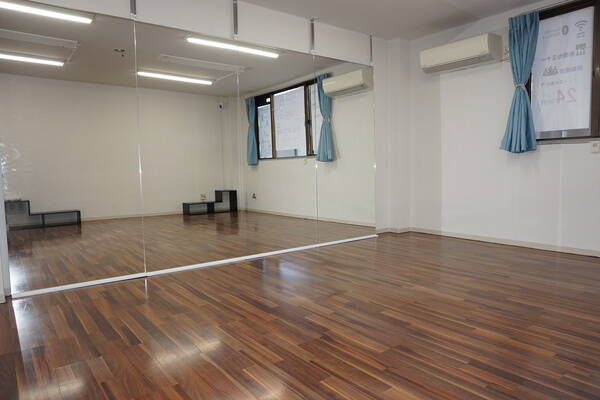 東神奈川駅３分のレンタルスタジオ　クローバー-2