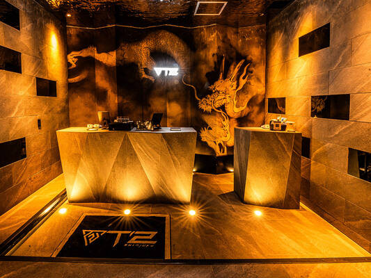 T2 SHINJUKU-東京都新宿区--3