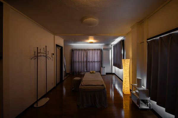 施術専門店Hi-TONE-3