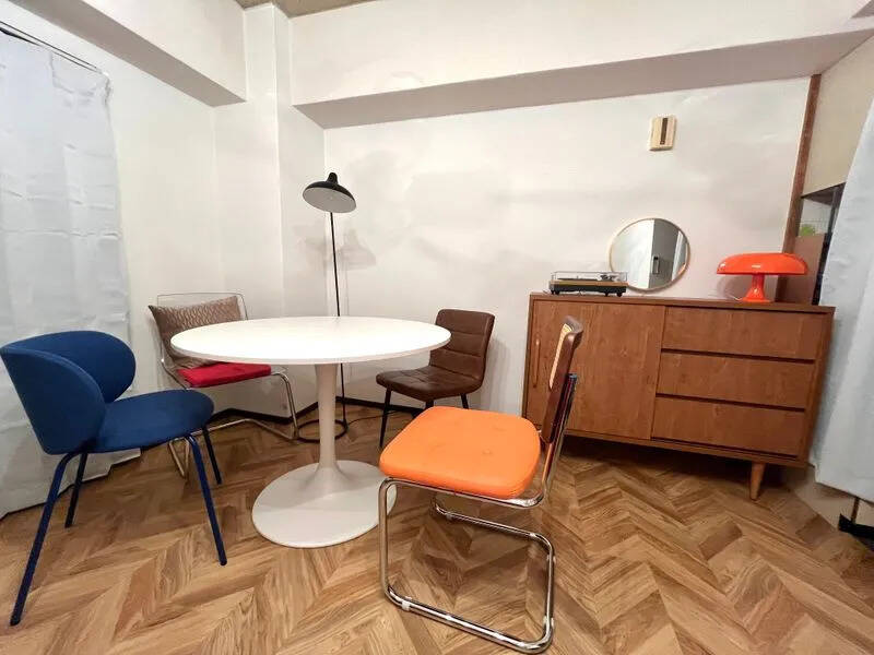 博多駅近のレトロ風スペース　-6