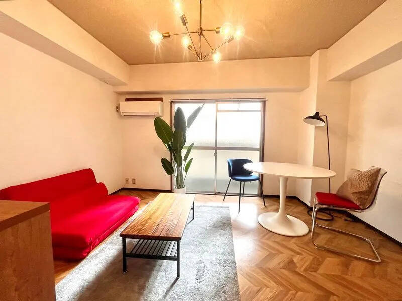 博多駅近のレトロ風スペース　-9