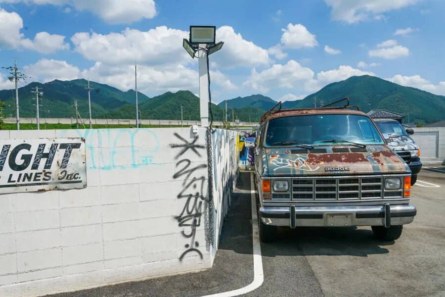 JOHNNY'S AUTO SERVICE-27