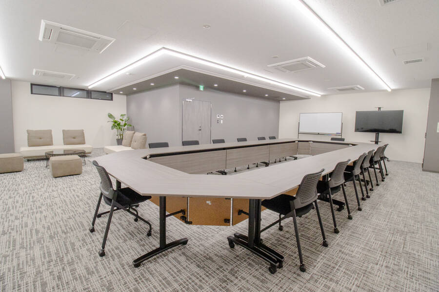 ふれあい貸し会議室 Premium トヨタレンタリース博多駅前S-2