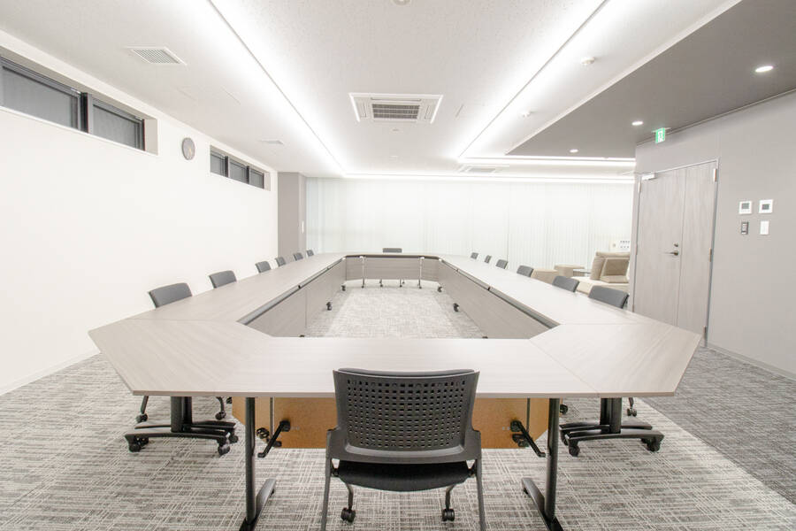 ふれあい貸し会議室 Premium トヨタレンタリース博多駅前S-6