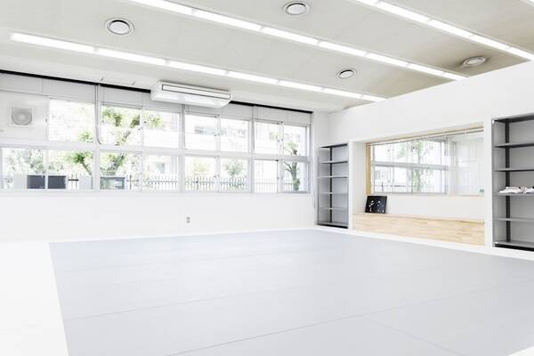 neighbors sports club STUDIO A-1