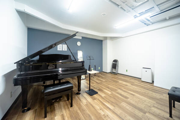 東別院防音室グランドピアノ音楽楽器練習室-3