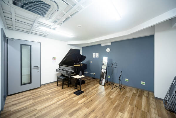 東別院防音室グランドピアノ音楽楽器練習室-1