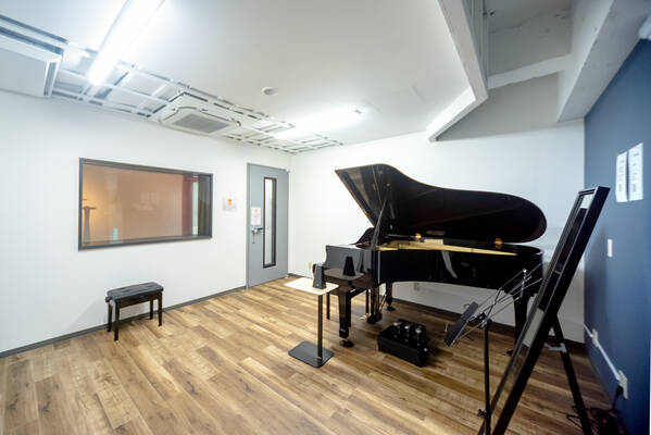 東別院防音室グランドピアノ音楽楽器練習室-2
