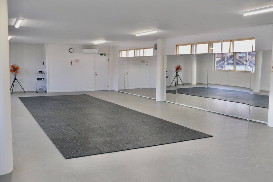 【レンタルスペース】【スペイシー】貸会議室 志貴野中学校前駅 20名の画像