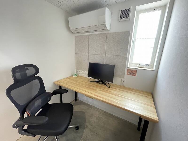 【レンタルスペース】【スペイシー】貸会議室 燕三条駅 1名の画像