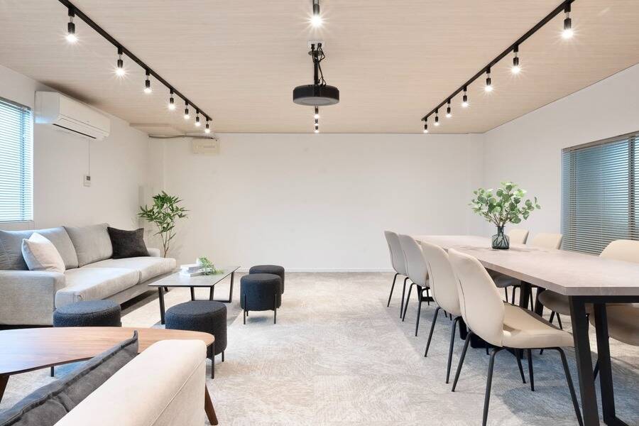 Aivicスペース池袋南口1号店-22